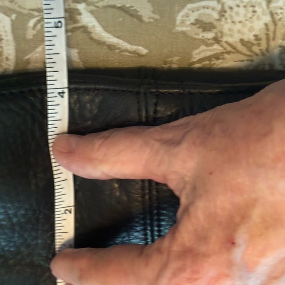 “margot” Elegant Black Leather Tote Bag - Picture 5 of 10